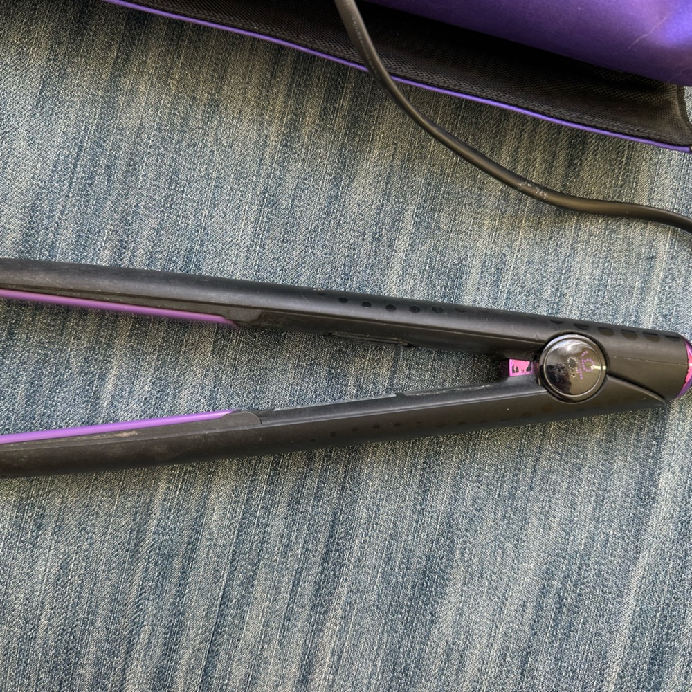 ghd Black and Purple Salon Ceramic Flat Iron - Picture 4 of 9